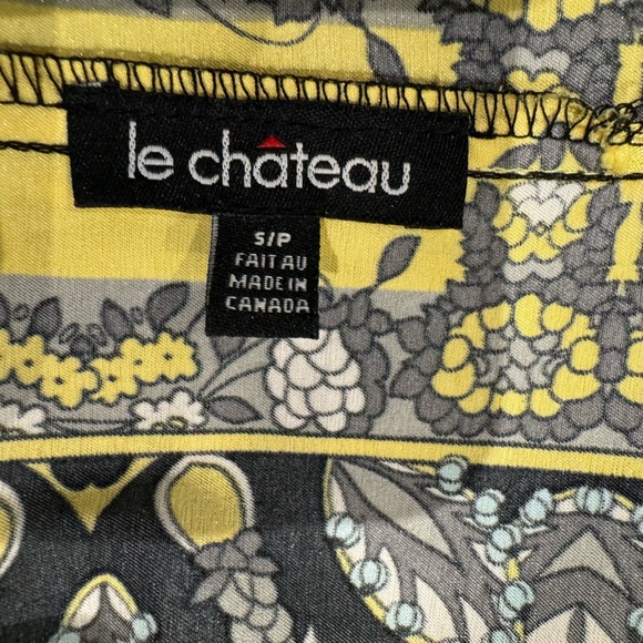 Le chateau peek-a-boo shoulders blouse - Picture 2 of 7